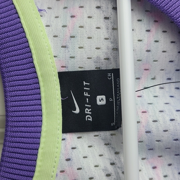 NEW Nike Stories Dri-fit Jersey! - Picture 7 of 10